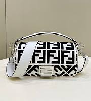 Kitlife fendi Baguette white and black bag - 27×6×14cm  - 1