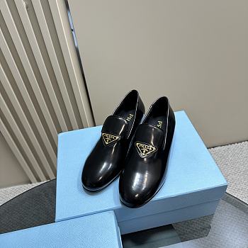 kitlife Prada Patent leather loafers black 