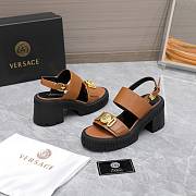 kitlife V-ersace women sandals brown - 2
