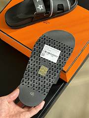 Kitlife HERMÈS PRE-LOVED Chypre Sandals black  - 2
