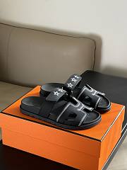 Kitlife HERMÈS PRE-LOVED Chypre Sandals black  - 6
