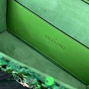 kitlife Valentino Garavani small Locò rhinestone-embellished shoulder bag Green - 19x10.5x5cm - 2