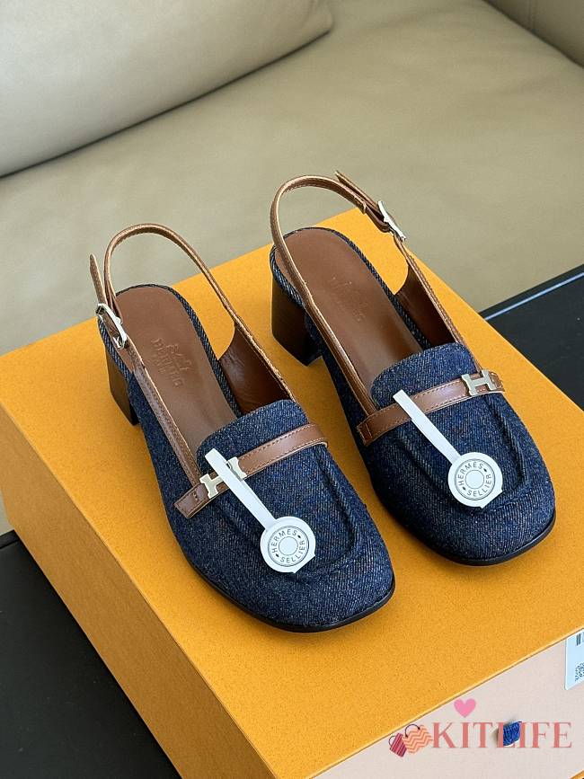 Kitlife Hermes Infinie 50 pump denim sandals - 1