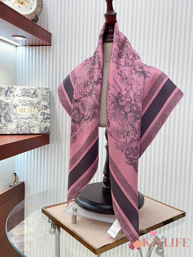 kitlife Dior Scarf Pinkk 90x90 cm - 1