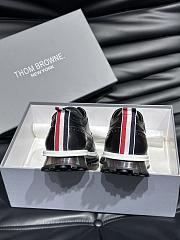 kitlife Thom Browne Lace-Up Runner Sneakers black - 5