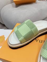 kitlife Louis Vuitton Pool Pillow Flat Comfort Mules green - 5
