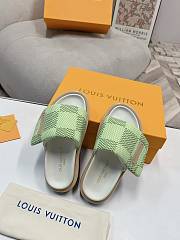 kitlife Louis Vuitton Pool Pillow Flat Comfort Mules green - 2
