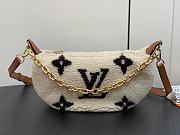 kitlife Louis Vuitton Over The Moon bag - M23321 - 27.5x16x7 cm - 1