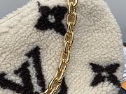 kitlife Louis Vuitton Over The Moon bag - M23321 - 27.5x16x7 cm - 3
