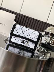 kitlife Chanel flap bag Sequins & Black Metal White & Black - 17 × 27 × 8 cm - 1
