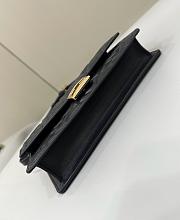 kitlife Fendi Women's Baguette Black Handbags - 21x5x11.5 cm - 4