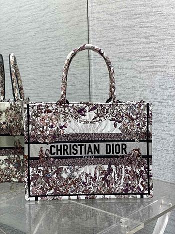 Kitlife Dior Large Book Tote Ecru Multicolor Dior 4 Saisons Automne Soleil Embroidery violet bag - 36x18x28 cm