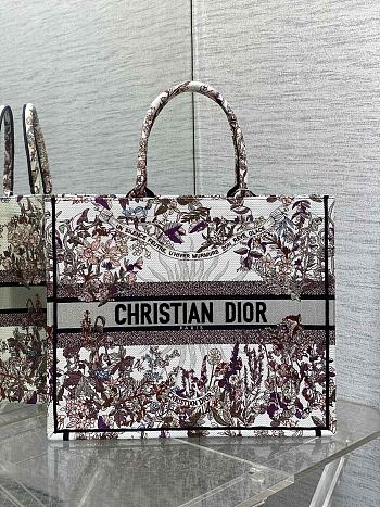 Kitlife Dior Large Book Tote Ecru Multicolor Dior 4 Saisons Automne Soleil Embroidery violet bag - 42x18x35 cm