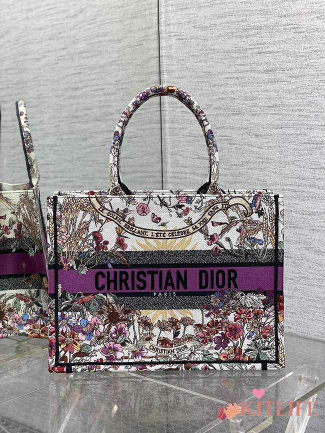 Kitlife Dior Large Book Tote Ecru Multicolor Dior 4 Saisons Automne Soleil Embroidery purple bag - 36x18x28 cm - 1