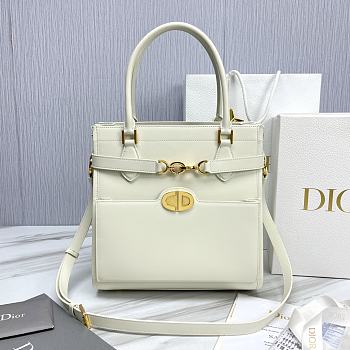  kitlife Christian Dior CD lock white bag - 28x30x18 cm