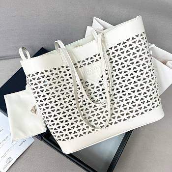 Kitlife Prada Panier leather large-bag with cut-out motif White - 32x29x13cm