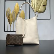 Kitlife Louis Vuitton Low Key Hobo MM bag - M25022 - 31 x 35 x 18 cm - 1