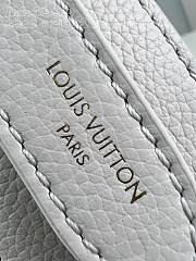 kitlife Louis Vuitton Low Key Shoulder Bag white - M24990 - 26 x 18 x 7cm - 5