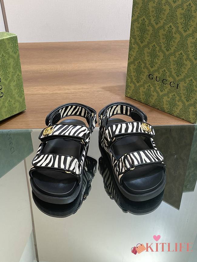 kitlife Gucci sandal Animal-inspired Black and white - 1