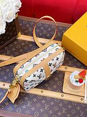 kitlife Lousi Vuitton Envelope Messenger white bag - 23.5 x 15.5 x 8.5 cm - 5
