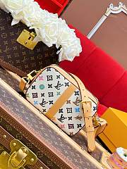 kitlife Lousi Vuitton Envelope Messenger white bag - 23.5 x 15.5 x 8.5 cm - 4