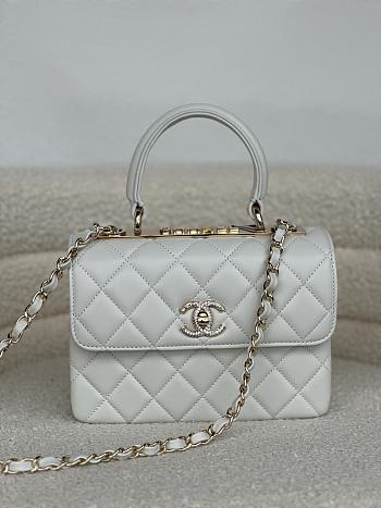 Kitlife Chanel Trendy CC White Lambskin 24s - 20x8x15 cm