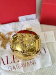 kitlife Valentino Garavani Vlogo Signature Clutch gold bag - 2