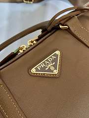 Kitlife Prada Re-Edition 1978 medium Re-Nylon and Saffiano leather top-handle bag brown - 31x17x16 cm - 4