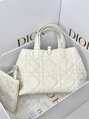 Kitlife Medium Dior Toujours Bag white - 28×21×19 cm - 4