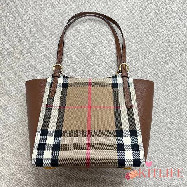 Kitlife Burberry Shoulder Bag  - 25.5x26x18 cm - 1