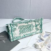 kitlife Green Medium Dioriviera Dior Book Tote Aquamarina Toile de Jouy Embroidery - 36 x 27.5 x 16.5 cm - 6