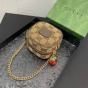 kitlife Gucci Beige Coin Purse With Strawberry - 1