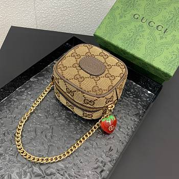 kitlife Gucci Beige Coin Purse With Strawberry