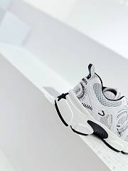 Dior Chrono Sneaker White and Black Mesh with Leather-Effect Panels - 5