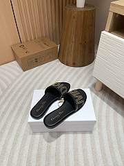 kitlife Dway Dior Slide Black Calfskin and Gold-Finish Studs - 2