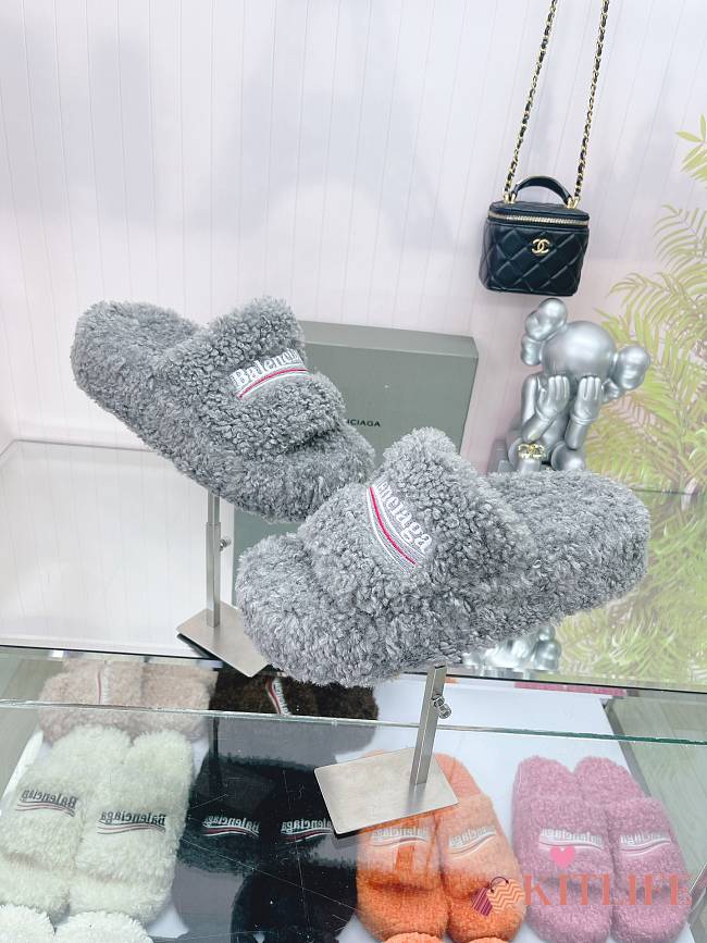 Kitlife BALENCIAGA FURRY SLIDE gray - 1