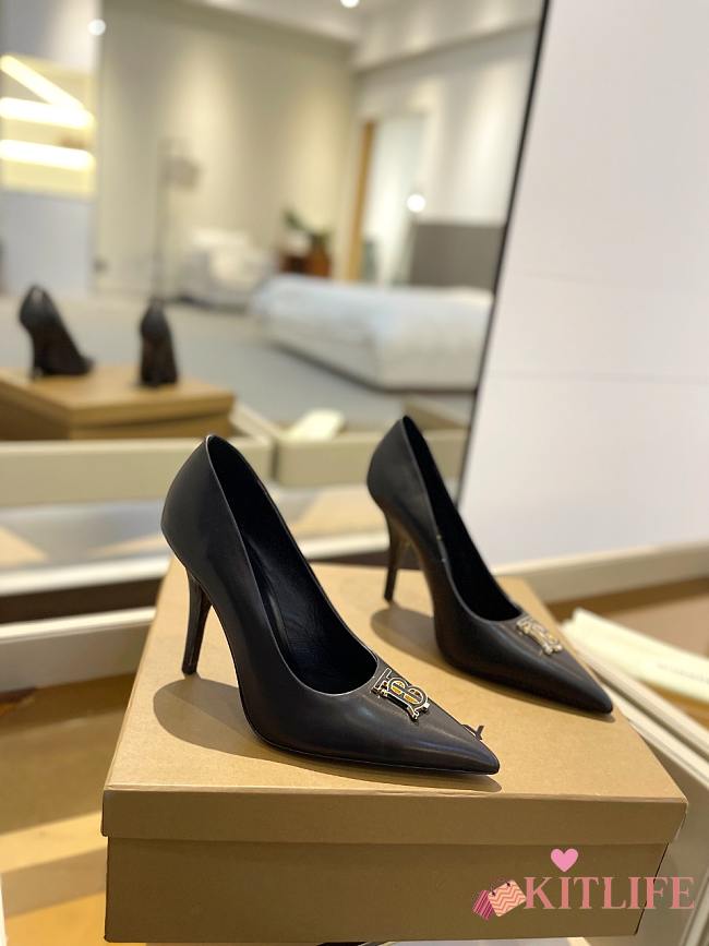 kitlife BURBERRY Leather TB Monogram Pumps 40 black - 1