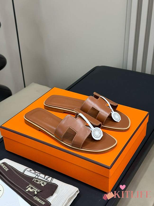 Kitlife Hermes Oran Sandal Gold Brown 02 - 1