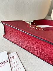 kitlife Valentino Garavani Vlogo ivory shoulder bag in garnet calfskin red- 24×14.5x8cm - 2