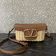 Kitlife Valentino Garavani  Leather and raffia crossbody bag brown - 22x9x17cm - 5