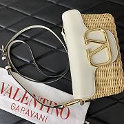 Kitlife Valentino Garavani Leather and raffia crossbody bag white - 22x9x17cm - 4