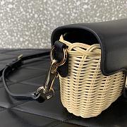 Kitlife Valentino Garavani Leather and raffia crossbody bag black - 22x9x17cm - 6