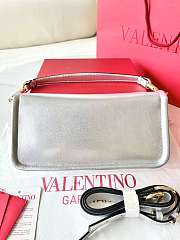 kitlife Valentino Garavani Mini Leather VLogo 1960 Cross-Body Bag silver - 26 x 13 x 9 cm - 6