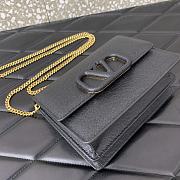 kitlife Valentino Garavani VLogo Signature grainy calfskin wallet with chain black - 17.5x8x13cm - 4