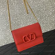 kitlife Valentino Garavani VLogo Signature grainy calfskin wallet with chain red - 17.5x8x13cm - 3