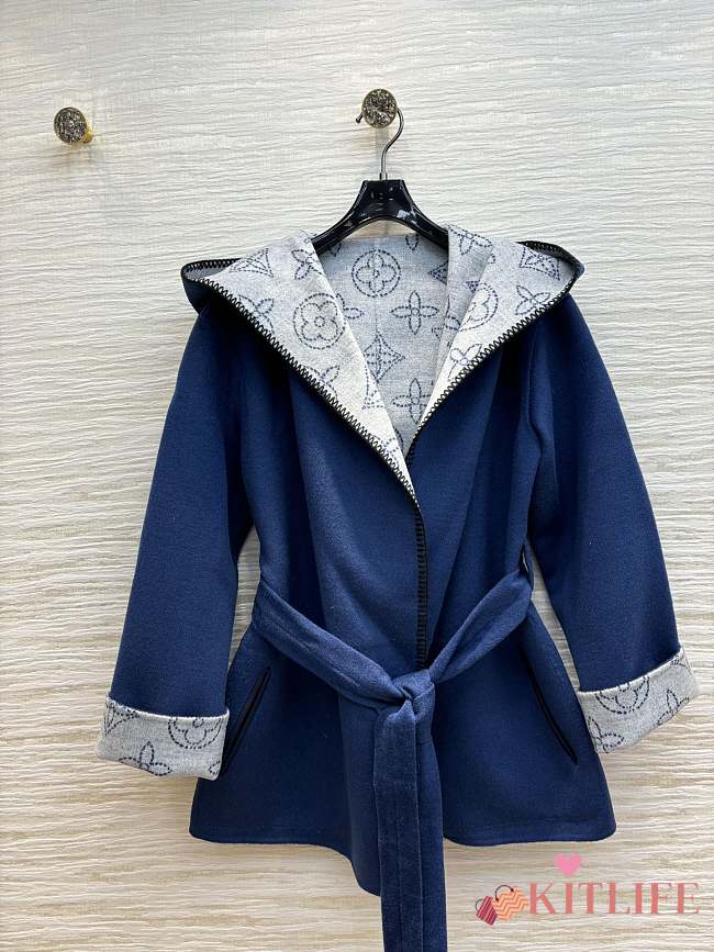 kitlife Louis Vuitton Reversible Signature Short Hooded Wrap Coat  - 1