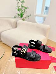 kitlife Valentino VLOGO SIGNATURE CALFSKIN SANDAL Black - 1