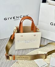 Kitlife GIVENCHY Beige & Brown Small 'G' Tote - 19 x 8 x 16 cm - 1