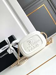 kitlife Chanel logo clucth White bag - 18x13x6cm - 1