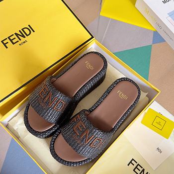 Kitlife fendi slides black